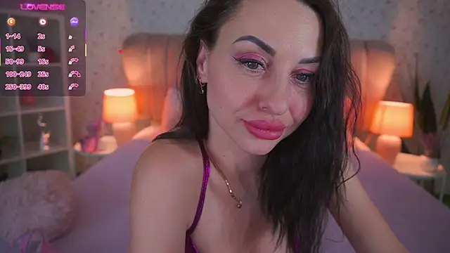 KristiiMax: онлайн-секс-чат