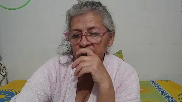 Chatroom XXX en direct de candy_mature_