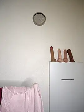 Chatroom XXX en direct de AMYRA_HOT