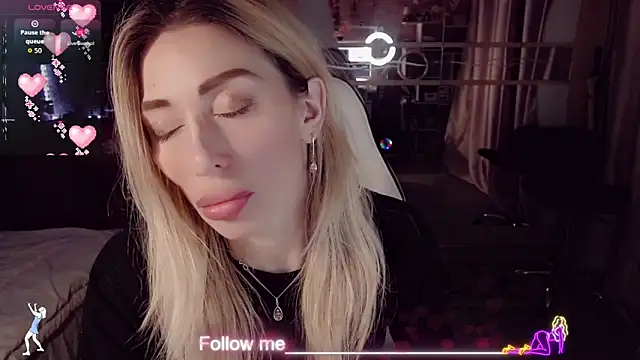 Czat XXX na żywo – AnnieGOld_