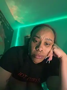 XXX chat uživo modela loveluna8