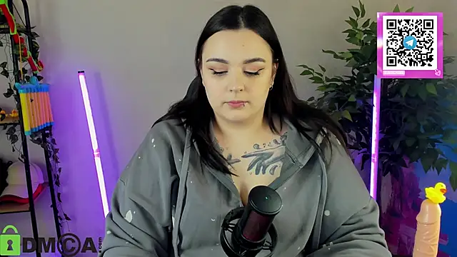 Mia_R0ss: онлайн-секс-чат