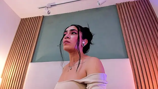 Chatroom XXX en direct de PamelaRed_