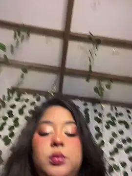 Chat +18 de Isabella_Belmont ao vivo