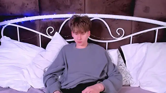 ScottPierce Obrolan Langsung XXX