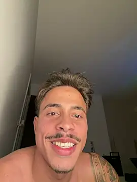 alexoficialvip1 – Live XXX-chat