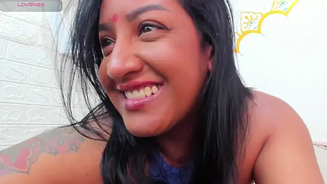 LadyNahir Chat XXX live