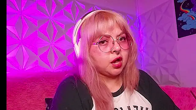 Онлайн чат XXX Satyn_doll