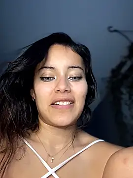 Risky_Workouts élő XXX-chatje