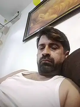 XxX_KING30: διαδικτυακό σόου στην κάμερα