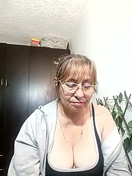 Chatroom XXX en direct de nicoltatiana_