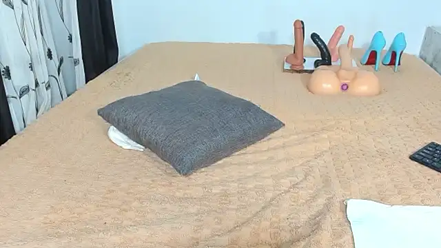 CREAMY_BUBBLEGUMのライブXXXチャット