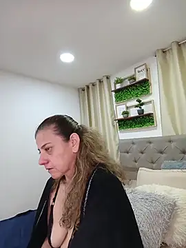 sasi_luna live XXX chat