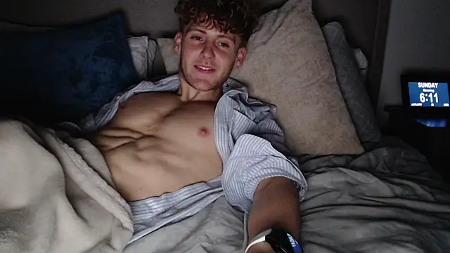 DominantAlex18 Adlı Modelin Canlı XXX Sohbeti