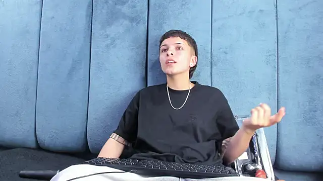 Megan_Thompson_'s Live XXX Chat