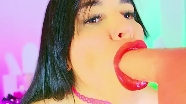 CharlootteEvans Live XXX Chat