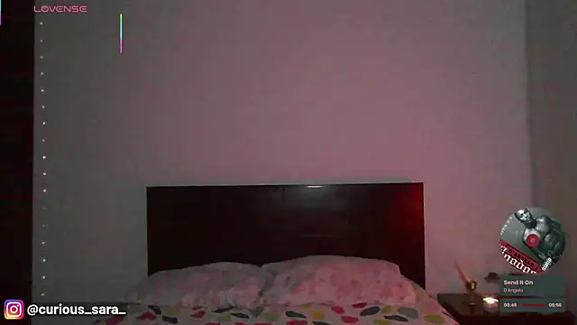 Chat +18 de _curiouskitten_ ao vivo