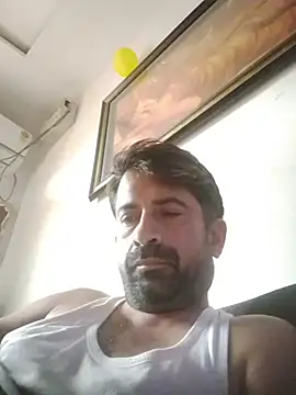 XxX_KING30 Adlı Modelin Canlı XXX Sohbeti