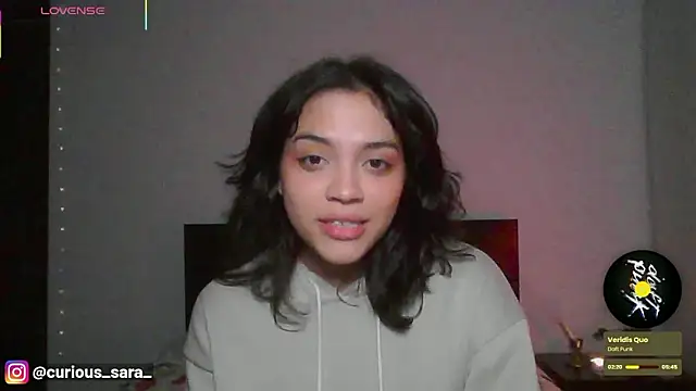 Chat +18 de _curiouskitten_ ao vivo