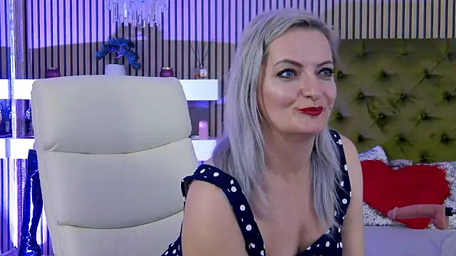 LadyTouch – Live XXX-chat