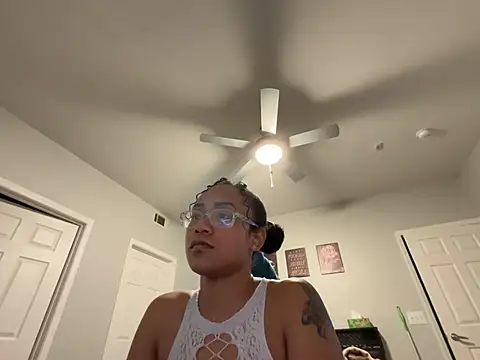 RylReese 라이브 XXX 채팅