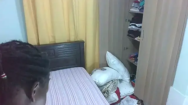 Chat XXX en directo de Huge_Bootybae