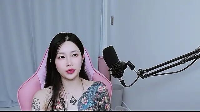 Chatroom XXX en direct de MISA_02