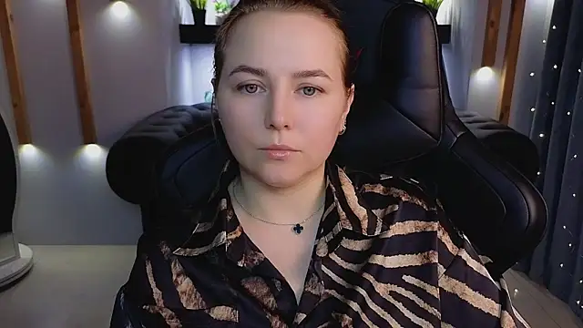 Mira_Mermayd Adlı Modelin Canlı XXX Sohbeti