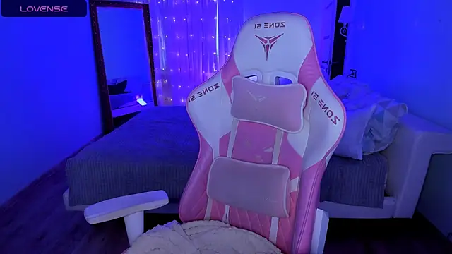 AnyaTaylor_ élő XXX-chatje