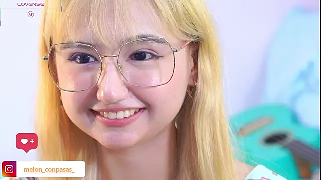 Pinkie_Princes: διαδικτυακό σόου στην κάμερα