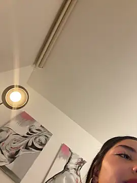 XXX chat uživo modela Rae_Lil_White