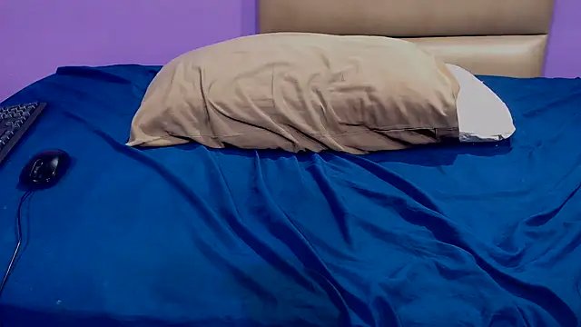 Chatroom XXX en direct de DARKGIANTMELANIN