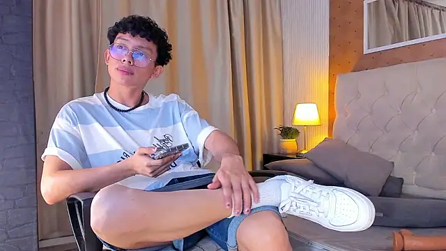 liam_twiink: вебкам-шоу