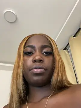 NaiaGils' Live XXX Chat