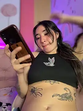 Chatroom XXX en direct de Sophie_LS