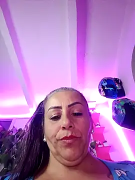 XXX chat uživo modela maynor_1998