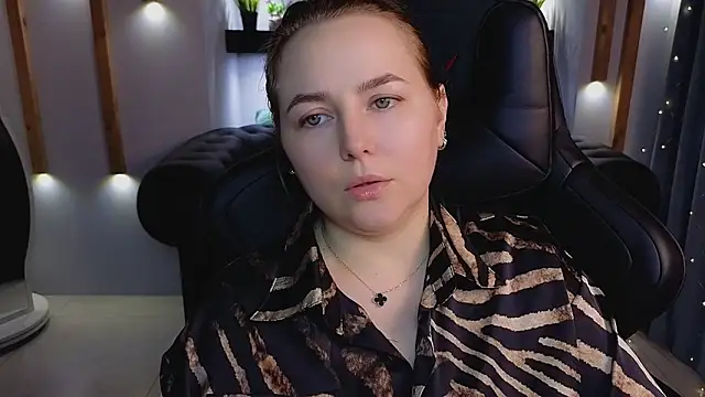 Mira_Mermayd 现场XXX聊天