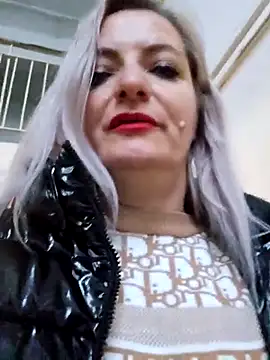 LadyTouch's Live XXX Chat