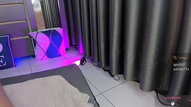 Aprilx1's Webcam Show