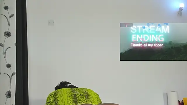 دردشة CREAMY_BUBBLEGUM الجنسية المباشرة