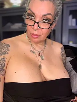 dieseldame1313 라이브 XXX 채팅