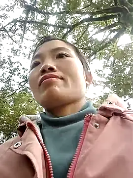 Chat XXX ao vivo de ngan-cute