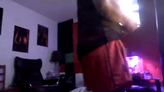 Pokazy przed kamerką – TheHellBilly