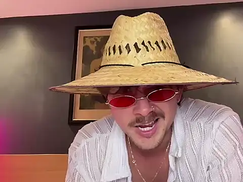 mcklister_kinky_feets: διαδικτυακό σόου στην κάμερα