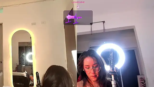 levana1's Live XXX Chat