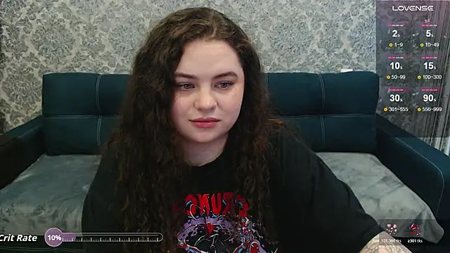 LunaRoub's Live XXX Chat