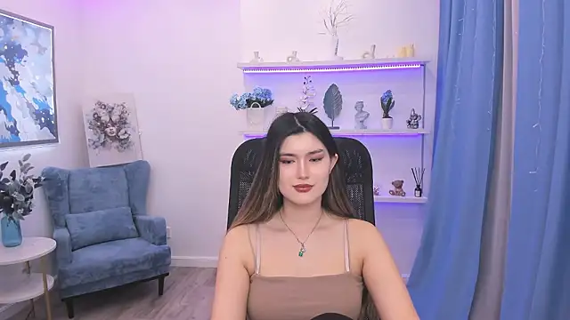 AnneTLi: онлайн-секс-чат