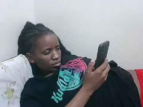 Онлайн чат XXX prettybeee