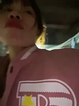 nhinhi-sexy's Live XXX Chat