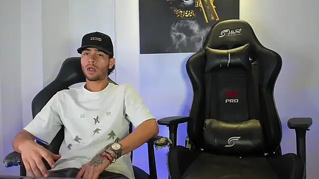 konaland live XXX chat